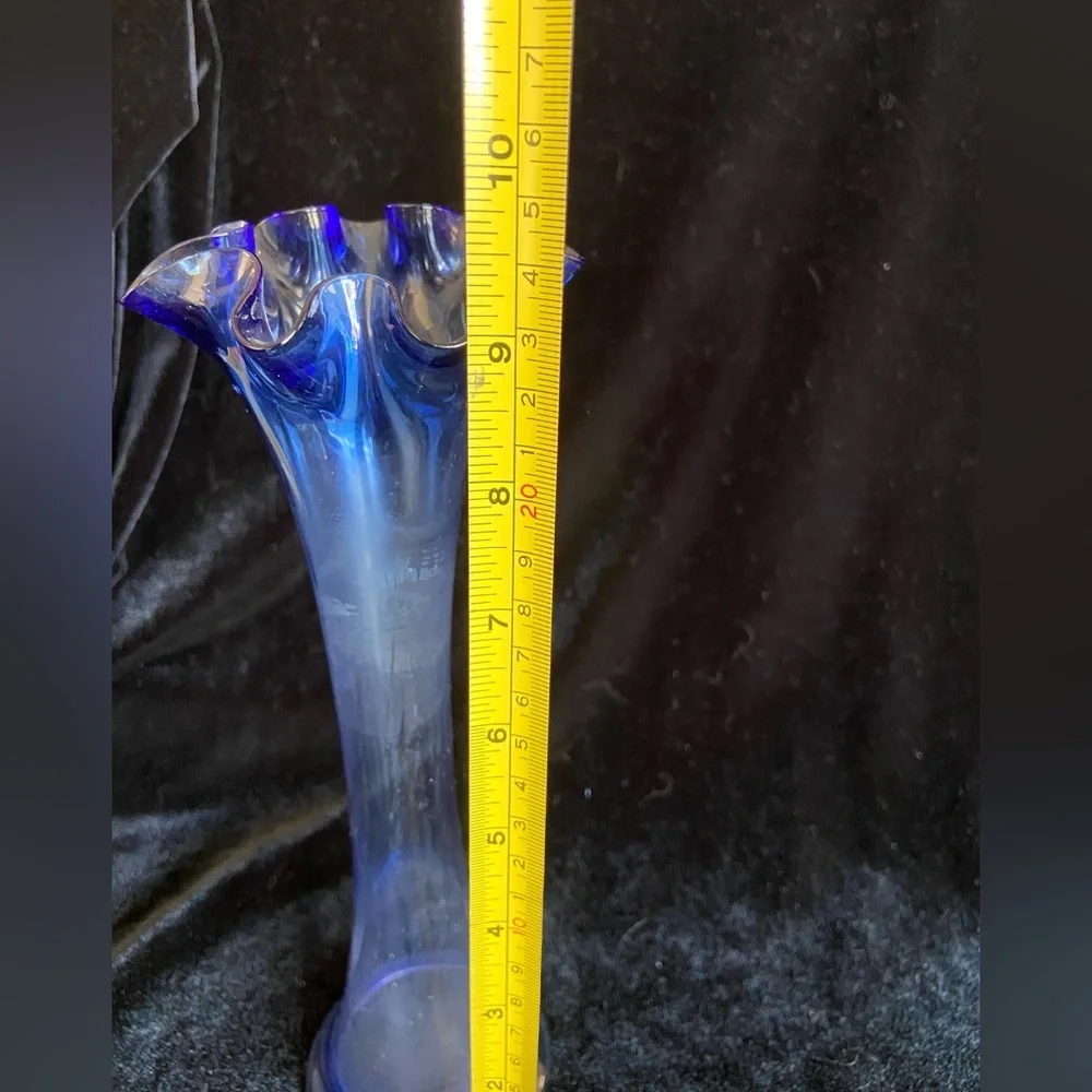 🖤 Vintage Cobalt Blue Hand Blown Glass 10” Tall Vase with Ruffled Edge